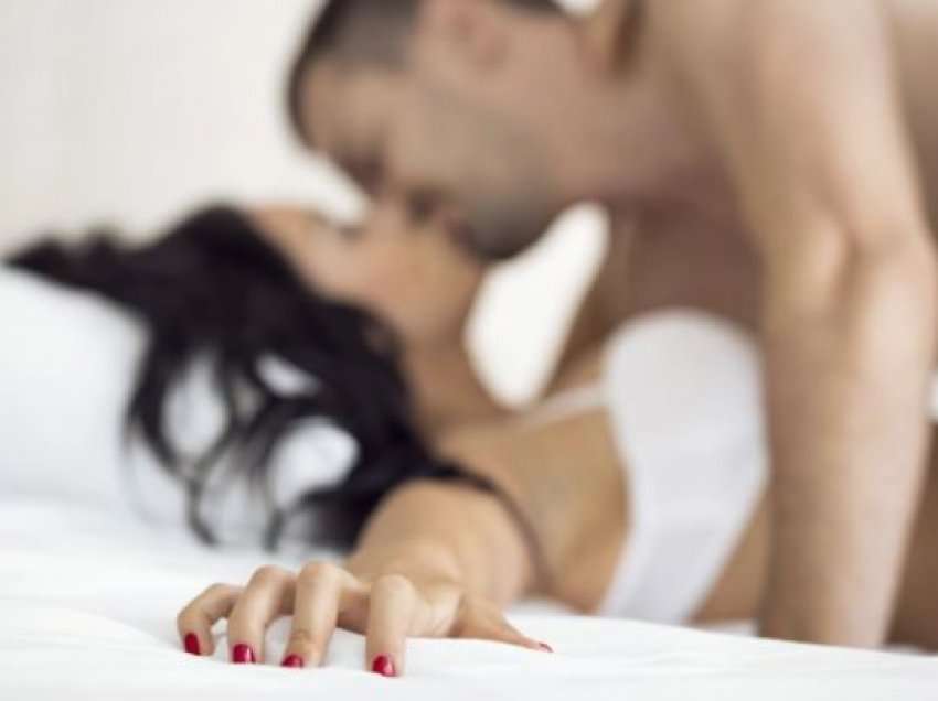 Rrëfehet burri: Gruaja më ankohej se nuk kishte epsh për seks, por krejt papritur u hodh në shtratin e tjetrit