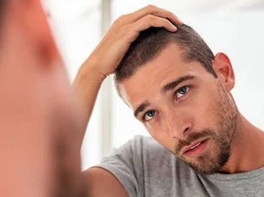 Rënia e flokëve te burrat, çfarë e shkakton