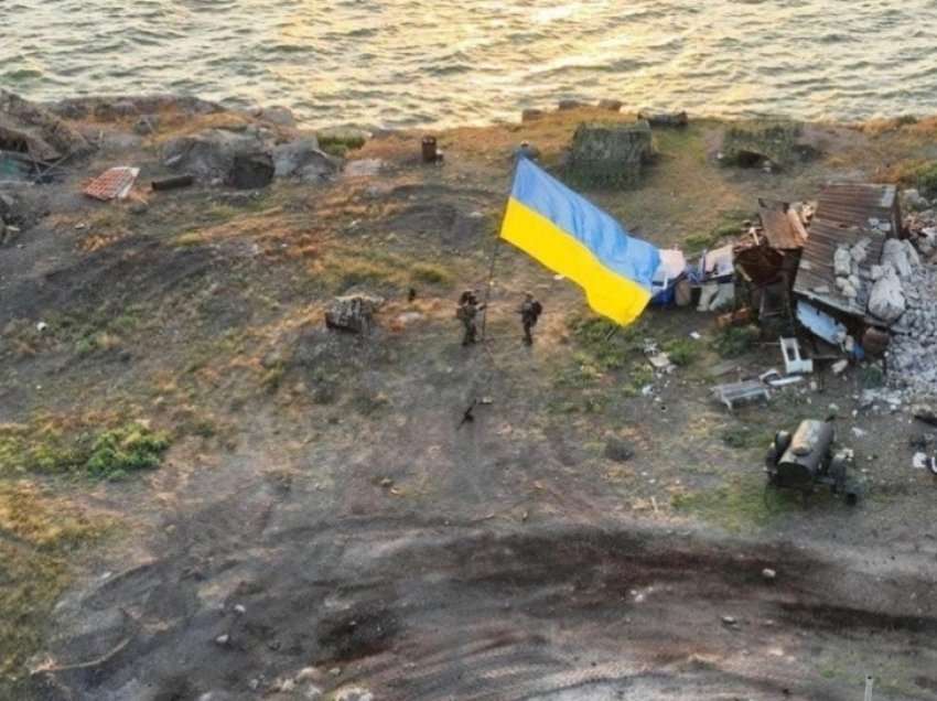 Rusia thotë se ka sulmuar Ishullin e Gjarprit