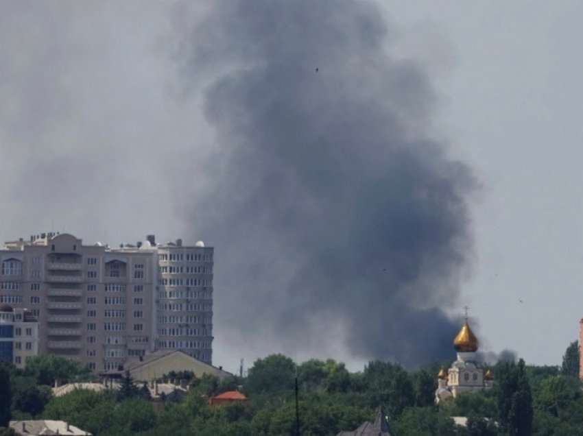 Zyrtarët ukrainas u kërkojnë banorëve të largohen nga provinca e Donetskut