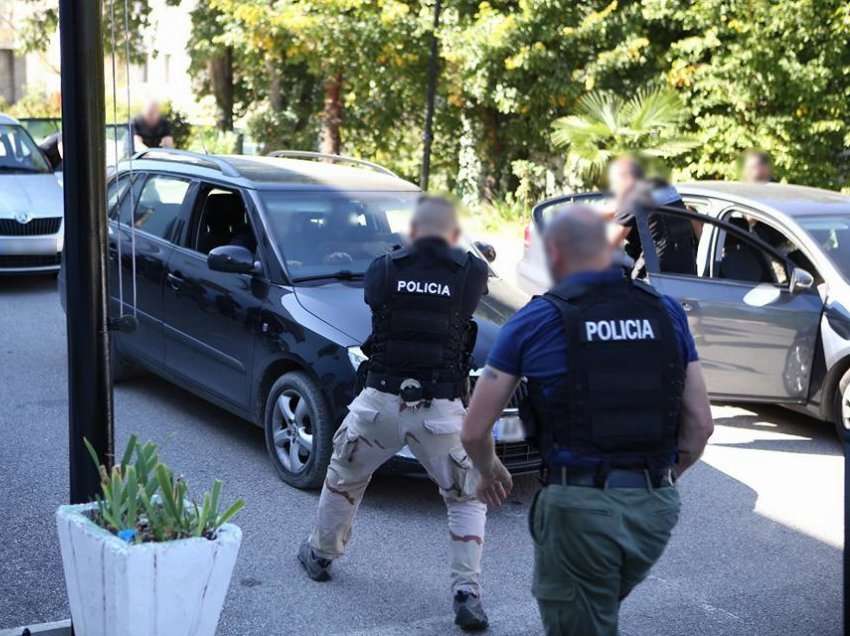 Arrestohet i shumëkërkuari i Vlorës i përfshirë në masakrën me tre të vrarë