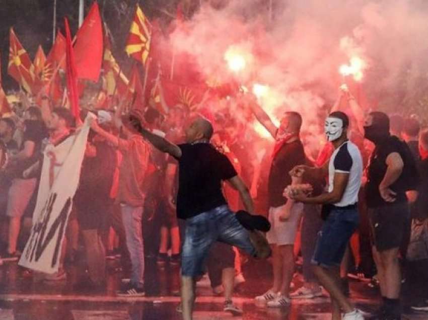 Përshkallëzohen protestat në Maqedoninë e Veriut, ja çfarë pritet të ndodhë