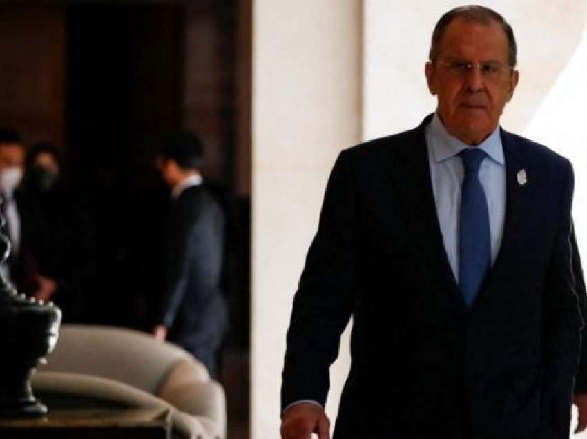Lavrov largohet mes tensioneve nga G20