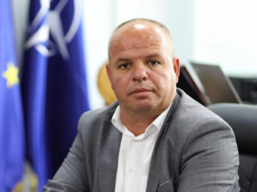 VV në Rahovec e akuzon Smajl Latifin për punësime familjare e partiake