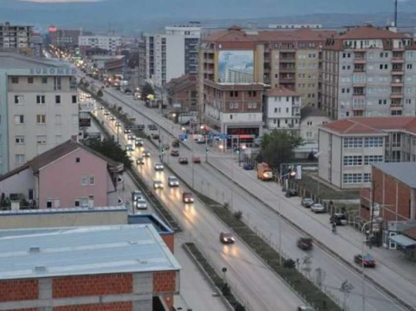 Fushë Kosova apo Fushë-Kosova, profesori tregon si shkruhet saktë emri i qytetit