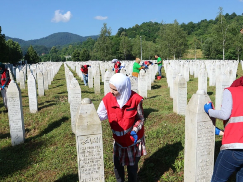 “Evropa ka dështuar”, njëzet e shtatë vjet nga masakra e Srebrenicës