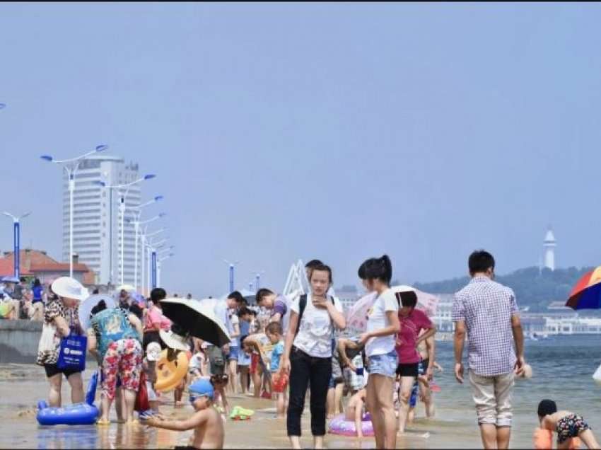 Kina në alarm të kuq, temperatura ekstreme deri në 40 gradë