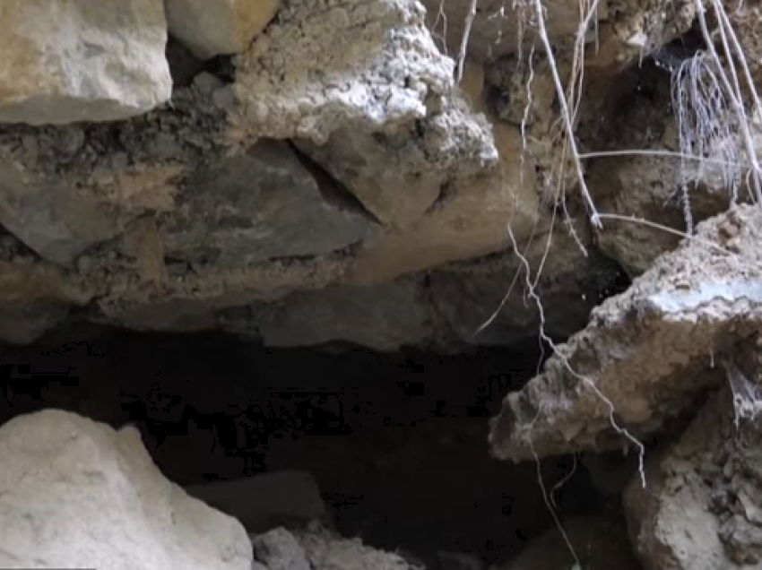 Ethet e arit në Korçë/ Gërmime nga “gjuetarë thesaresh” po dëmtojnë zonat arkeologjike