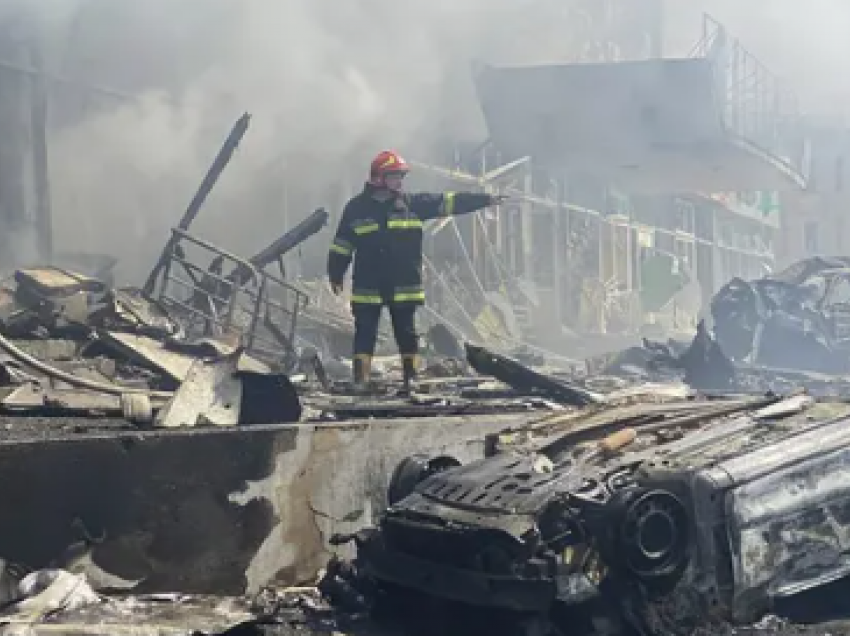 Të paktën 12 të vdekur në sulmin rus në Vinnytsia