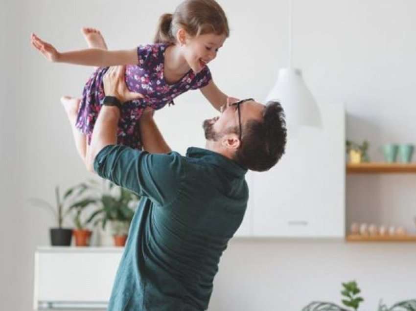 5 shenjat që tregojnë se partneri juaj do të bëhet një baba i përsosur
