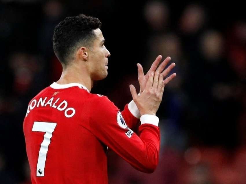 Ronaldo rikthehet në Manchester