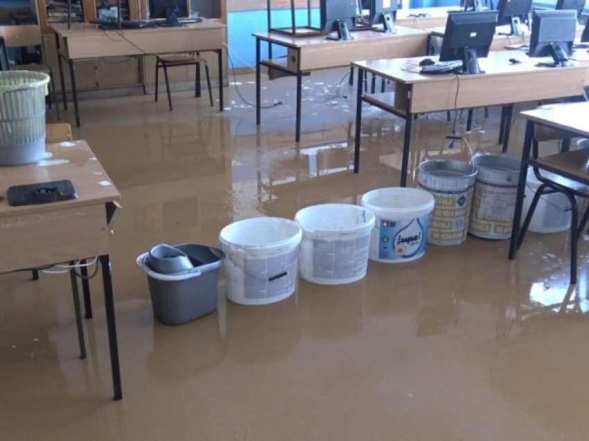 Përmbytje në Koçan, reshjet e shiut shkaktuan shumë dëme