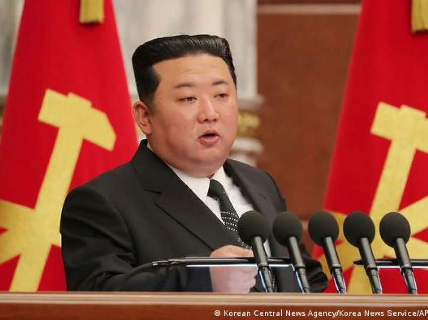 Kim Jong Un kërcënon me shfarosje Korenë Jugore