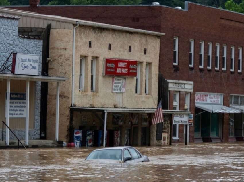 15 të vdekur nga përmbytjet në Kentaki