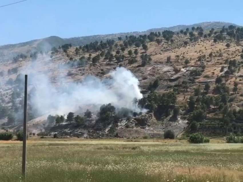Zjarret në Dropull u afrohen banesave! Mungon ndërhyrja nga ajri nga Tirana, autoritetet lokale i drejtohen për ndihmë Greqisë