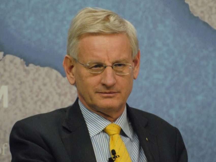 ​Carl Bildt reagon ndaj vizitës së paralajmëruar të Lavrov në Serbi