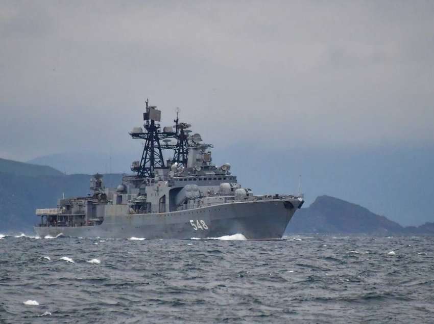Flota ruse e Paqësorit fillon stërvitjet detare që përfshijnë më shumë se 40 anije luftarake