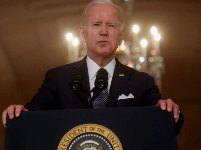 Presidenti Biden, thirrje Kongresit të veprojë për kontrollin e armëve