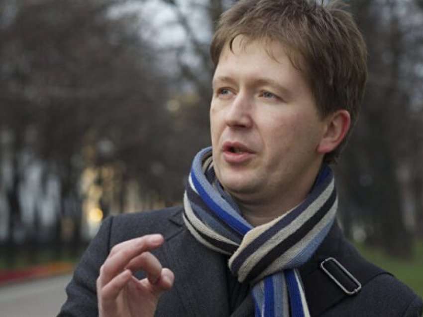 Rusia e vendos gazetarin hulumtues në listën e të kërkuarve