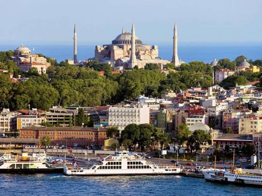 Sekuestrohen 1 miliard dollarë para të falsifikuara në Stamboll
