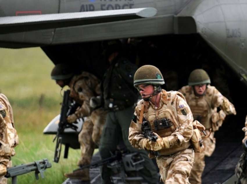 Gjenerali britanik: Ushtria duhet të përgatitet për të luftuar rusët në fushëbetejë