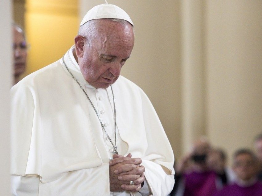 Papa Françesku lutet për viktimat e tërmetit në Afganistan