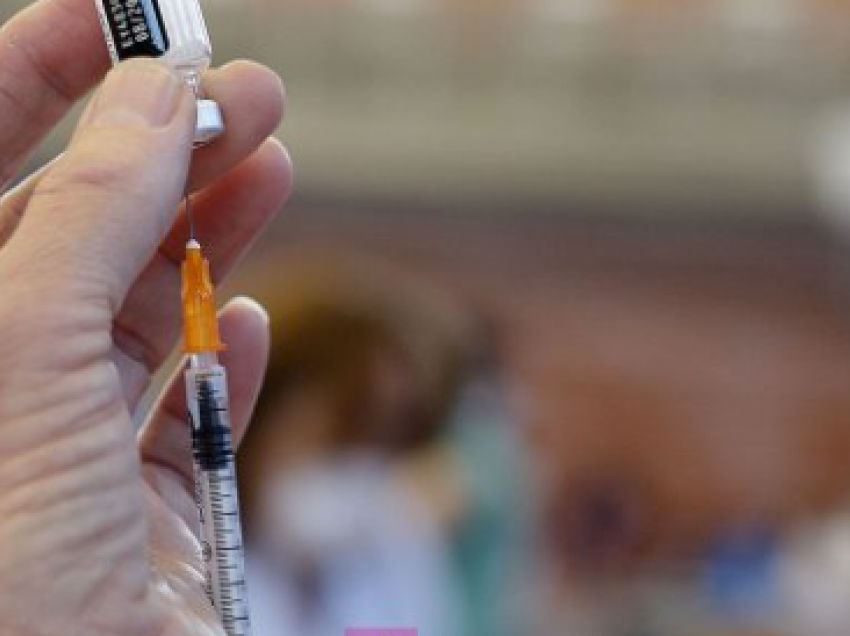 MSh përgatitet për vaksinimin e qytetarëve me dozën e katërt