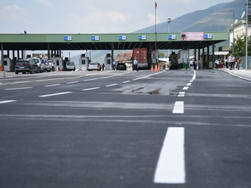 Këshilltari i Sfeçlës: Kalim të lehtësuar të kufirit me Shqipërinë do të ketë deri më 30 shtator