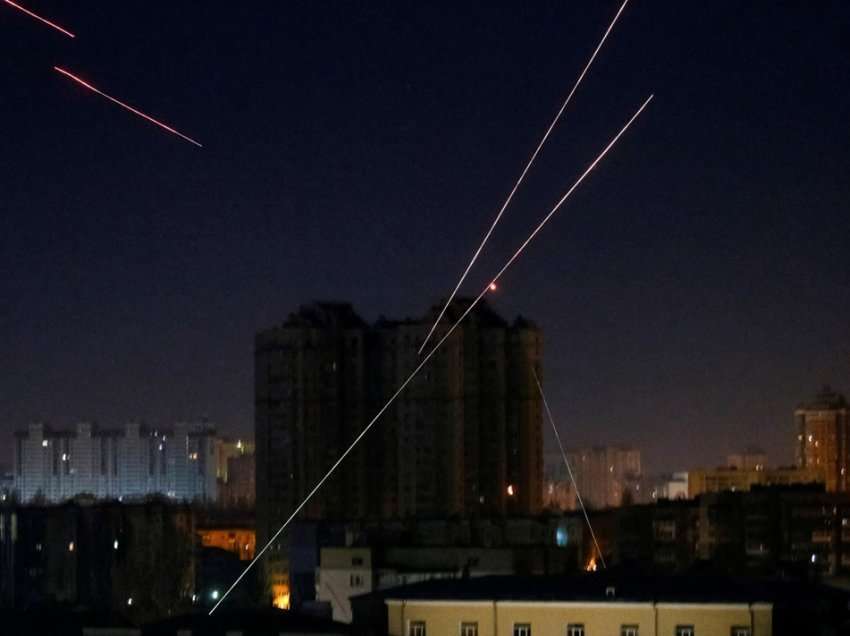 LIVE: Vazhdon lufta e ashpër në Ukrainë/ Lëshohen raketat e radhës - kryebashkiaku i Kievit ka një paralajmërim