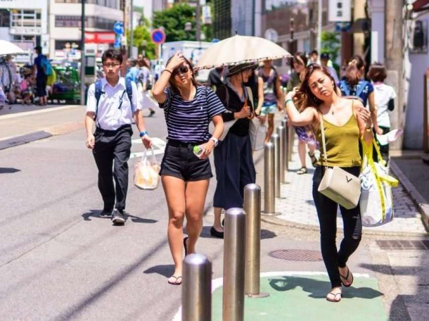 Vazhdon vala e të nxehtit në Japoni, numri i të shtruarve në spital po rritet