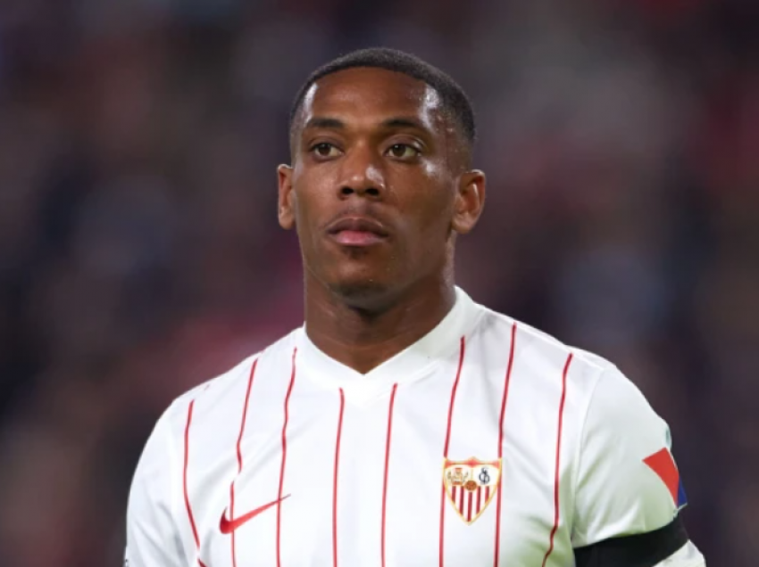 Man United planifikon të mbajë Martial pavarësisht huazimit te Sevilla