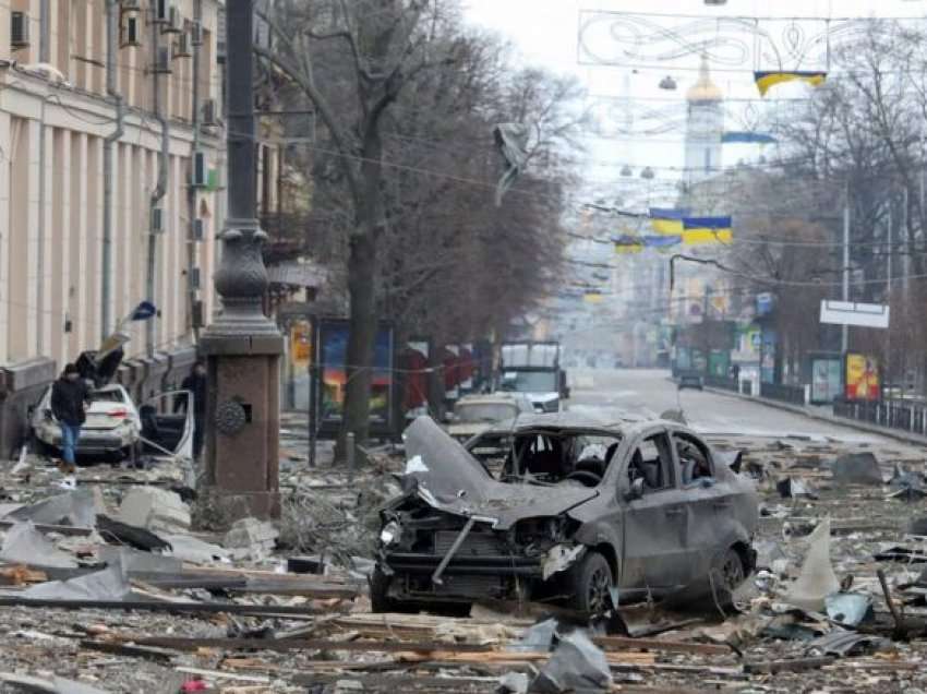 Luftime të ashpra në Kharkiv, humbin jetën 21 persona dhe plagosen 112 tjerë