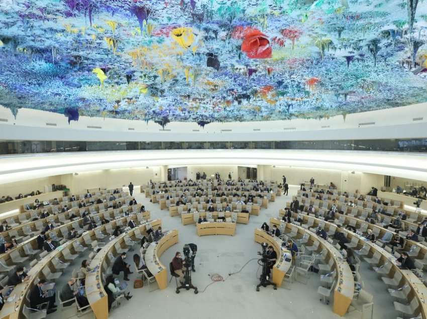 Këshilli i OKB-së miraton rezolutën për dënimin e shkeljeve të të drejtave të njeriut nga Rusia