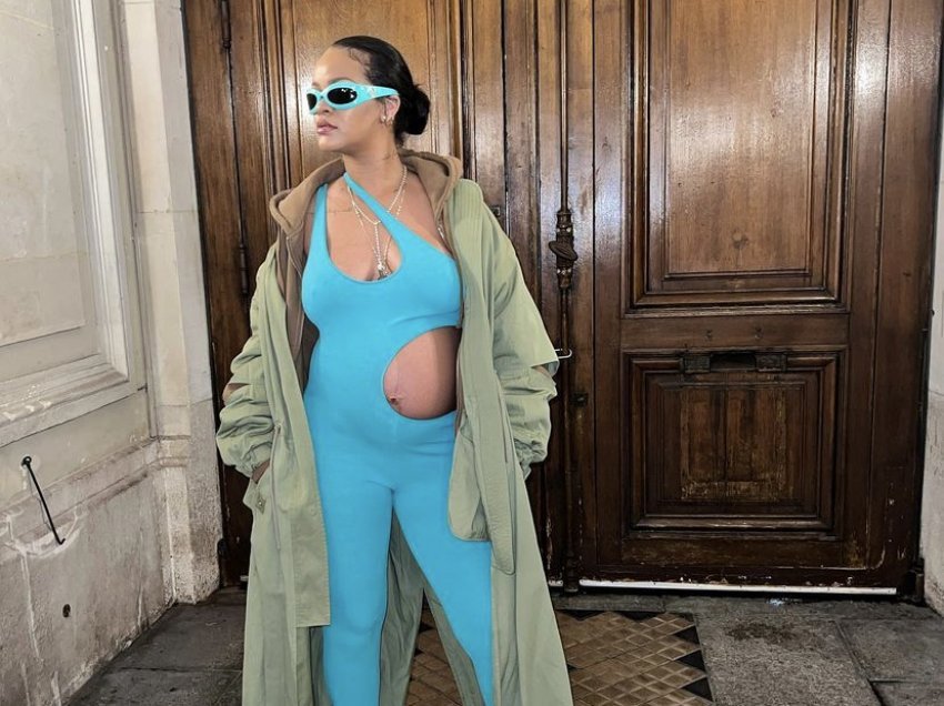 Rihanna shpalos veshjet më të veçanta të shtatzënisë