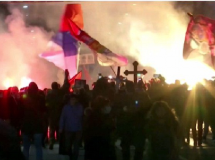 Në Beograd protestojnë pro luftës në Ukrainë? Serbi që flet shqip: Qytetarët e Kosovës të...