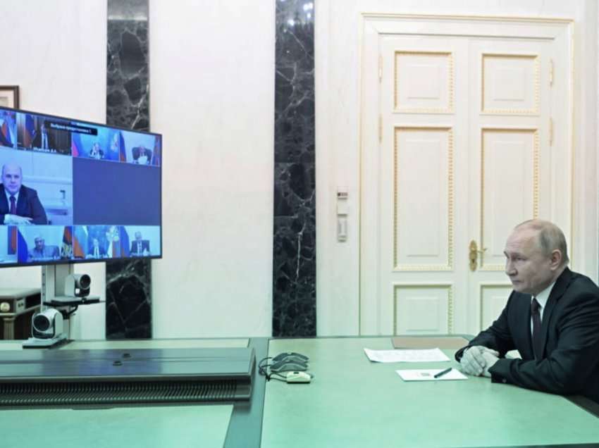 Hipoteza e shërbimeve sekrete amerikane: Putini po përdor “Teorinë e të Çmendurit”