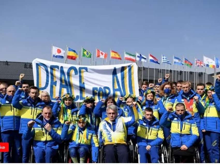 Olimpistët ukrainas protestë në Fshatin Olimpik
