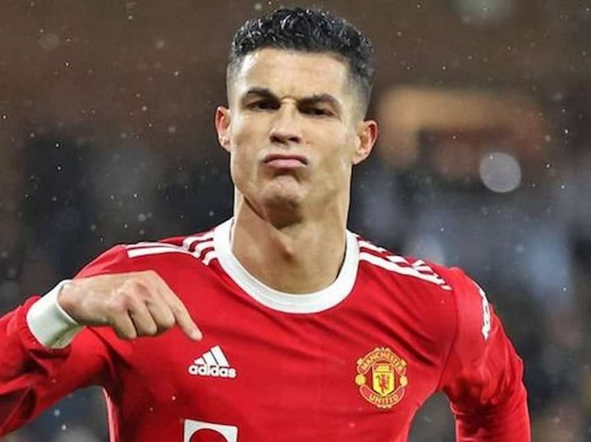 Tre golat kundër Tottenham, pse Ronaldo është futur në historinë e United