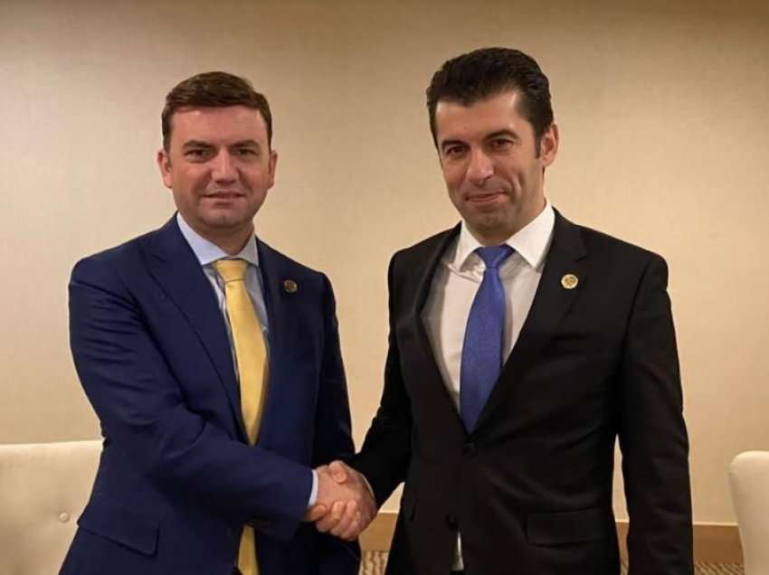 Osmani në takim me Petkovin: Integrimi i RMV-së në BE po bëhet çështje sigurie