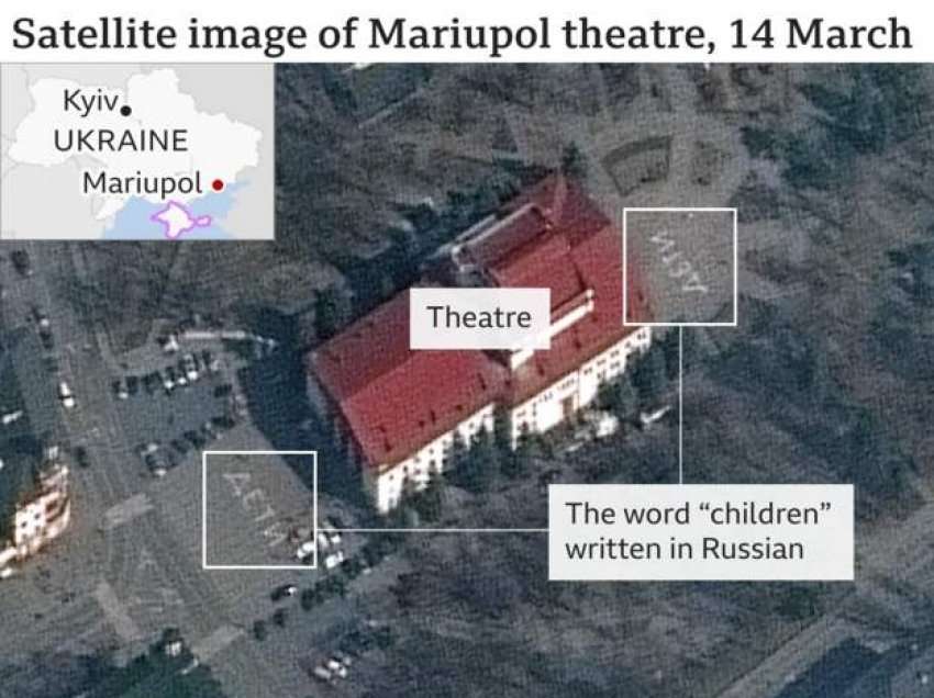 Del imazhi satelitor: Në teatrin që u bombardua u sinjalizua në gjuhën ruse se kishte fëmijë