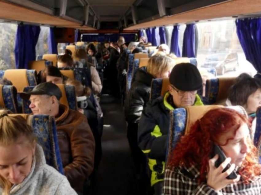 Ukraina tha se 6,623 njerëz u evakuuan të shtunën nga qytetet
