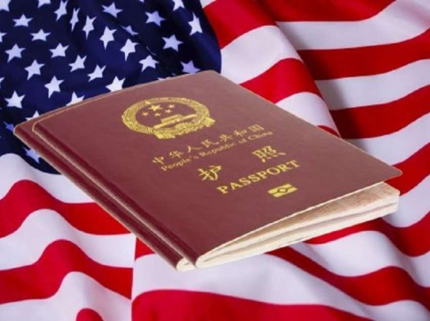 ​SHBA kufizon vizat për zyrtarët kinezë për shkak të pakicave