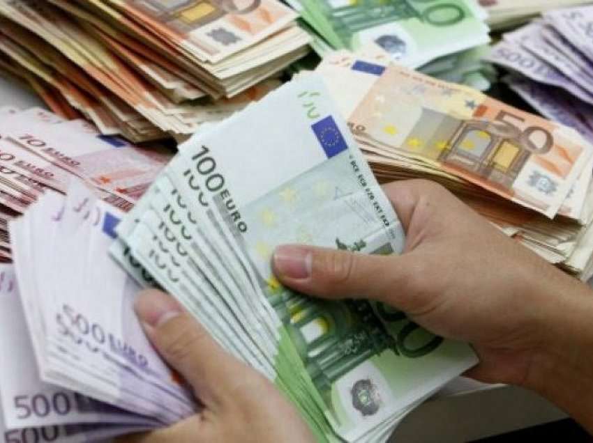 Kërkohet rritja e pensioneve - Si të jetohet në këtë krizë me 100 euro/ A po mbetet emigrimi rruga e vetme? 