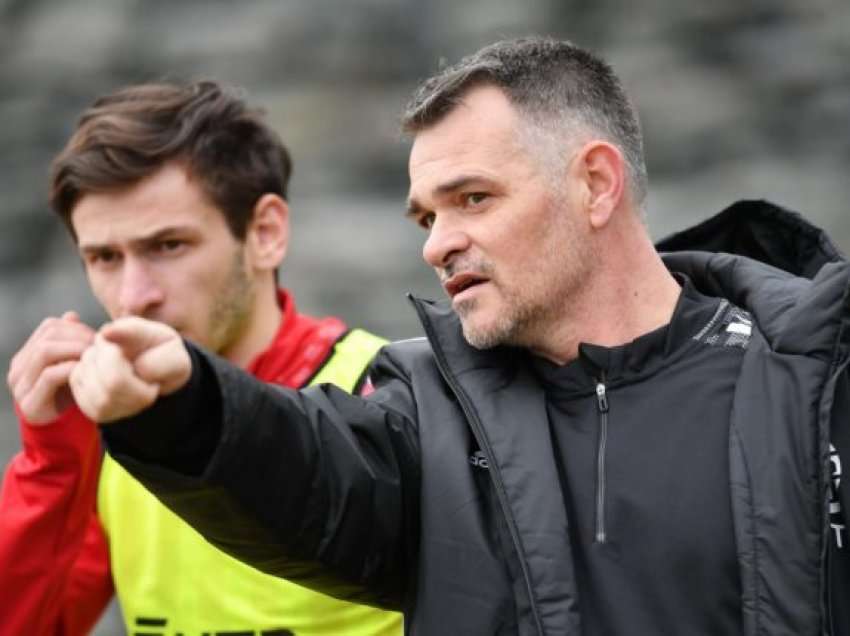 Trajneri i Gjeorgjisë vlerëson kuqezinjtë