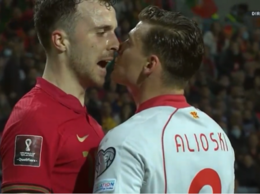 Shqiptarin e lënë nervat në finalen me Portugalinë