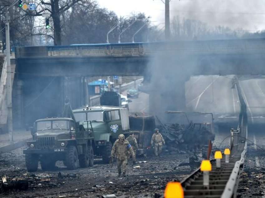 Luftimet e ashpra kanë vazhduar edhe të mërkurën në periferi të Kievit