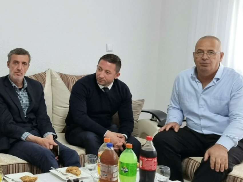 Ministri Mehaj vizitoi familjet e dëshmorëve në komunat e veriut të Kosovës