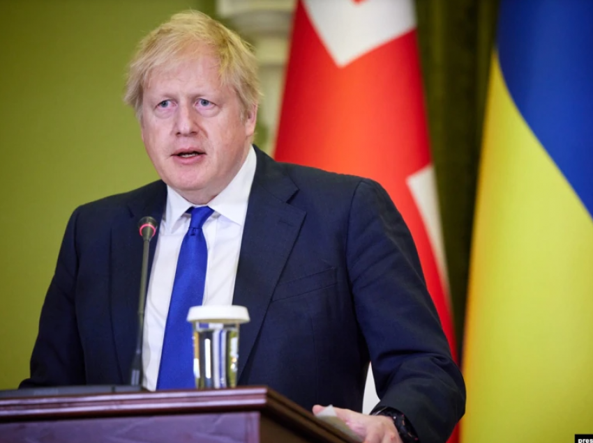 Britania pritet të rrisë ndihmën ushtarake për Ukrainën