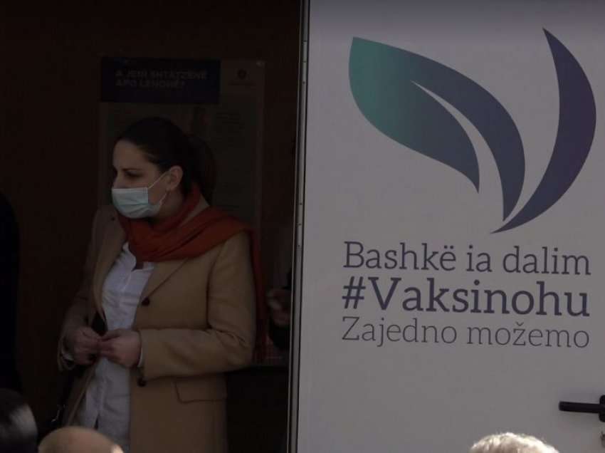 Doza e katërt e vaksinës kundër Covid 19, në rajon jepet, në Kosovë aktualisht s’ka interesim