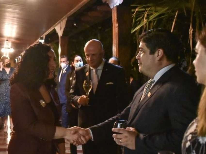 ​Osmani takon ish-presidentin e Kosta Rikës, Carlos Alvarado Quesada